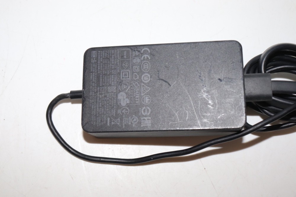 Microsoft Surface Genuine Power Adapter Charger AC Model 1625