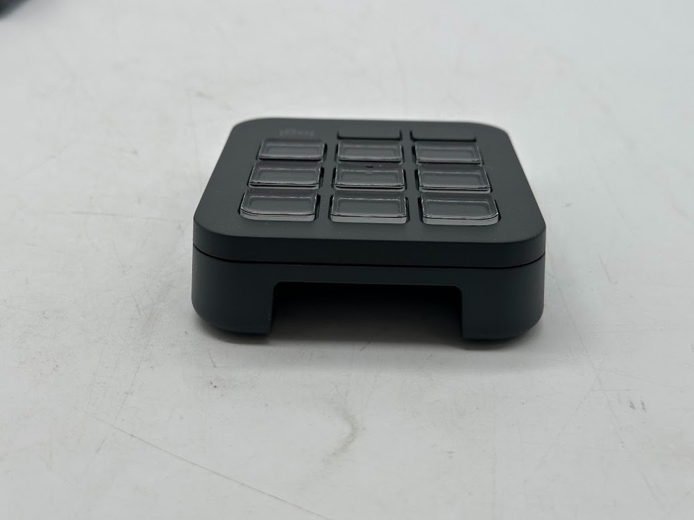 Logitech MX Creative Console, 9 Customizable LCD Keys, Stream Deck Accessories