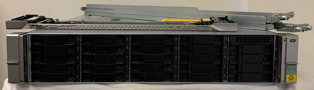 HPE 3PAR StoreServ 20000 Disk Array Enclosure E7Y15-63002, 2x P/S and RM
