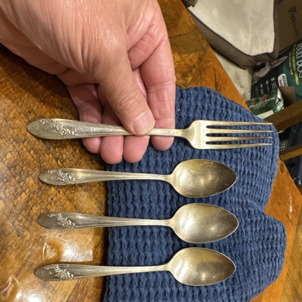 Oneida Community Silverplate Flatware Set 3 Spoons 1 Fork Dining Utensils