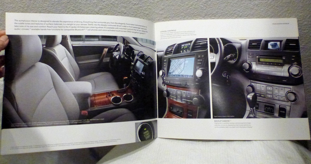 TOYOTA HIGHLANDER 09 Sales Brochure