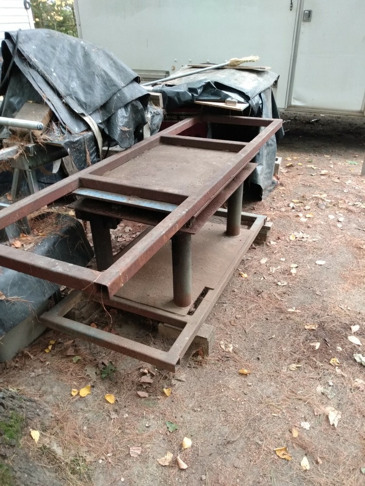 Adjustable Steel Welding Table