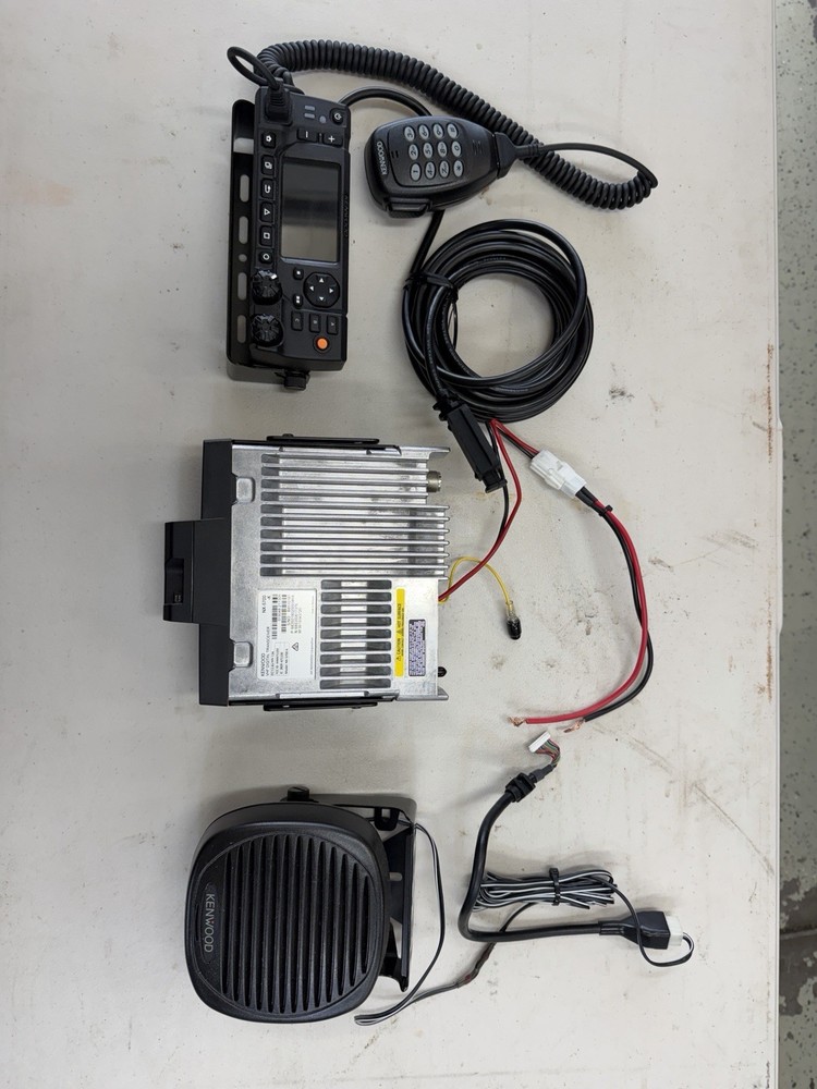 Kenwood NX-5700 Complete Set With KCH Controller