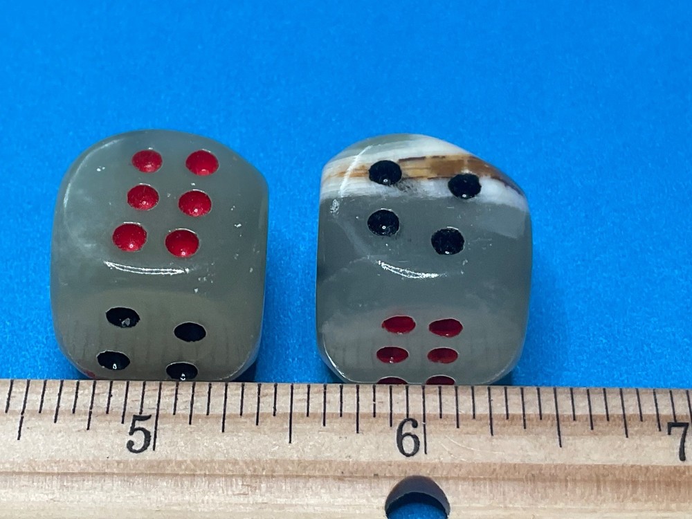 BEAUTIFUL PAIR OF ONIX DICE———-W-76