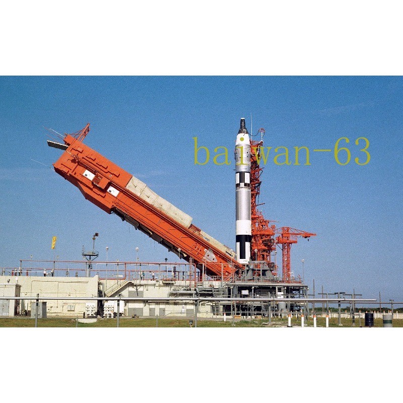 Gemini Constellation Series Second Generation Manned Spacecraft Rocket model