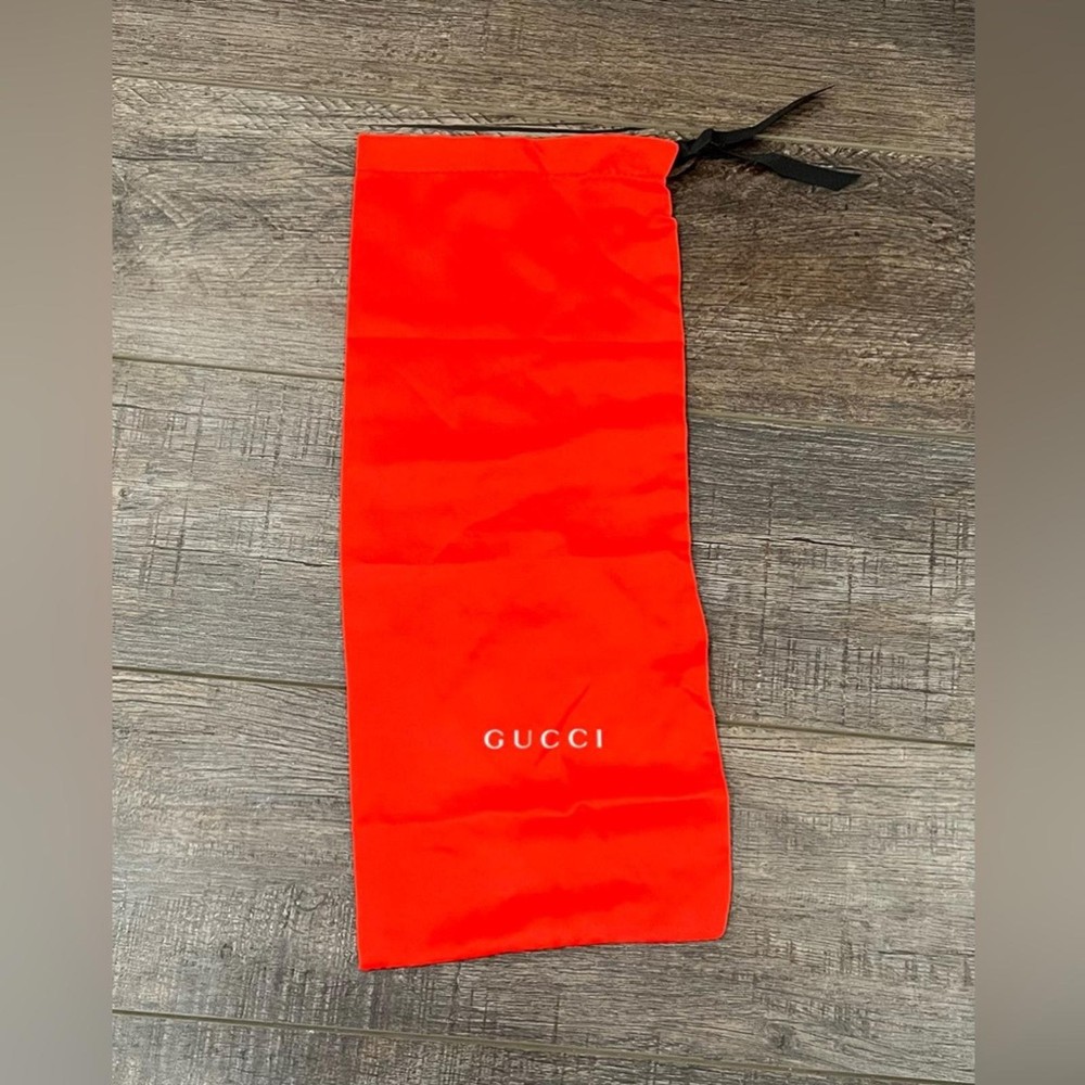 Gucci Red Satin Dust Bag with Black Drawstring – Shoe/Accessory Storage