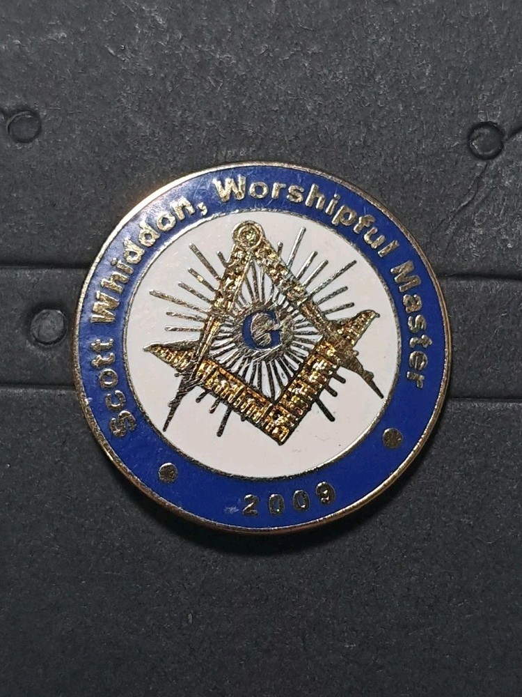 2009 Masonic Worshipful Master Scott Whiddon Lapel Pin