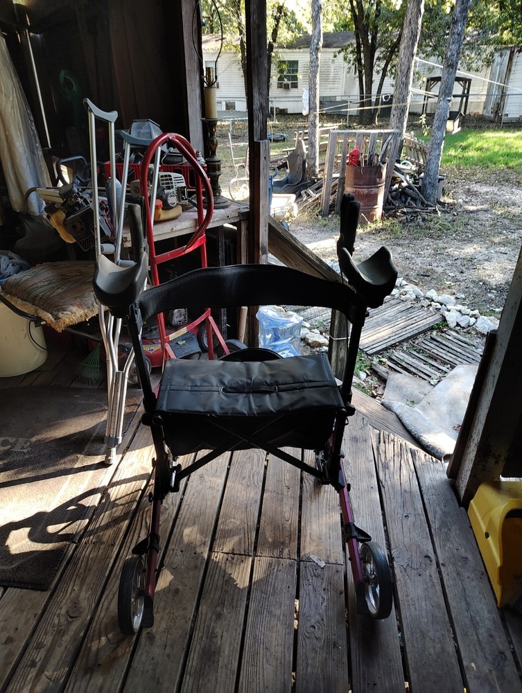 Oasis Space upright walker with seat