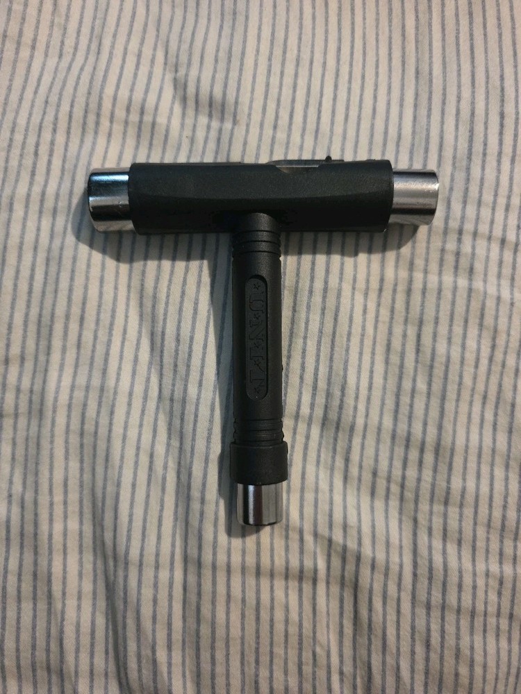 Unit Multi-Purpose Skate Tool Black,  Barely Used