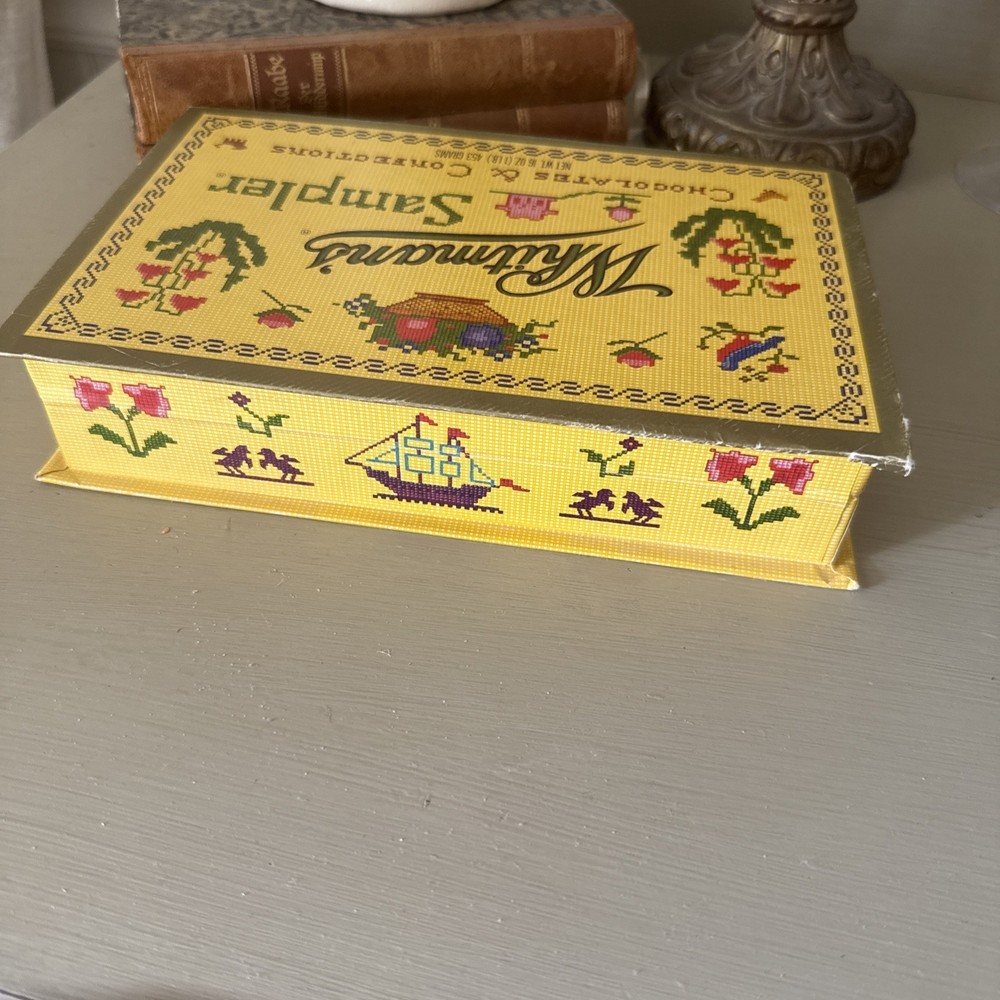 Whitman's Sampler Assorted Chocolates Empty Cardboard Box 16oz (1lb Size) Hinged