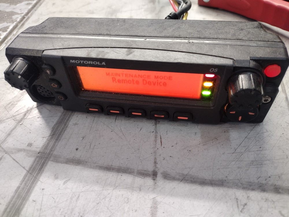 Motorola Control Head O5 - ONLY - Powers On - See Pictures - USED