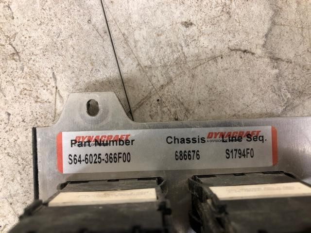 2006-2007 Peterbilt 357 IGNITION Dash Panel - Used