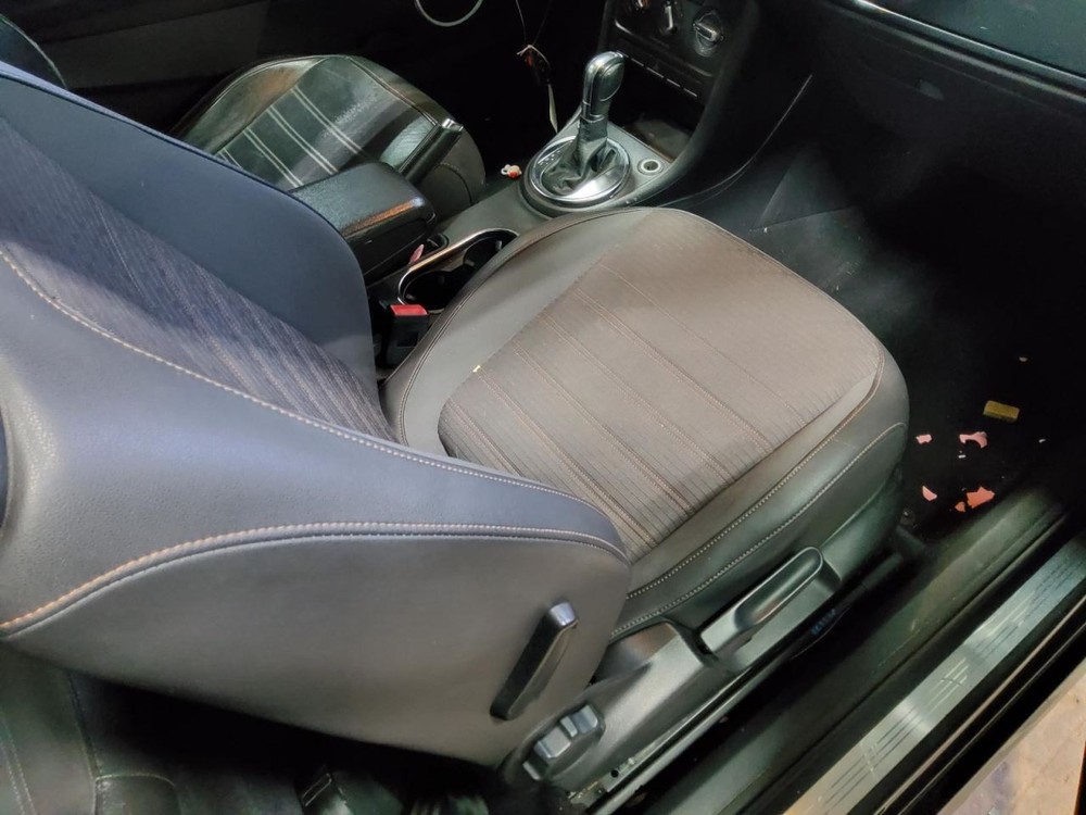 VW BEETLE 2013 Battery Tray 548237