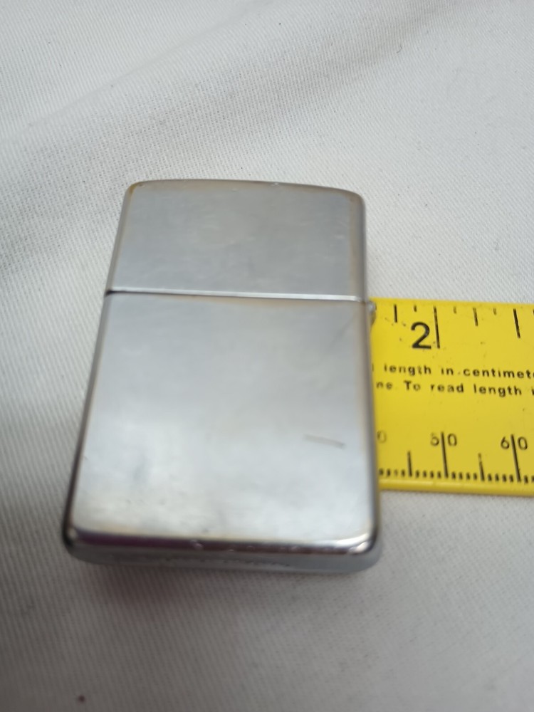 Genuine ZIPPO Brushed Chrome Refillable Windproof Lighter Needs New Flint