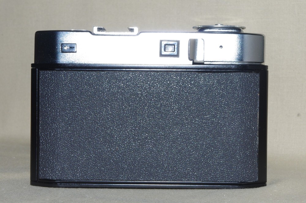 Mint Fully Functional Argus V-100 Camera, Leather Case, 30 Day Return