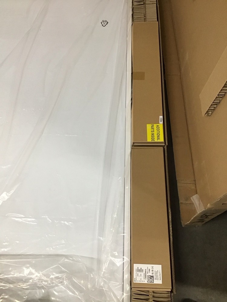 Smart M787 Interactive Whiteboard SmartBoard 87" Diagonal 16:10 SMB787