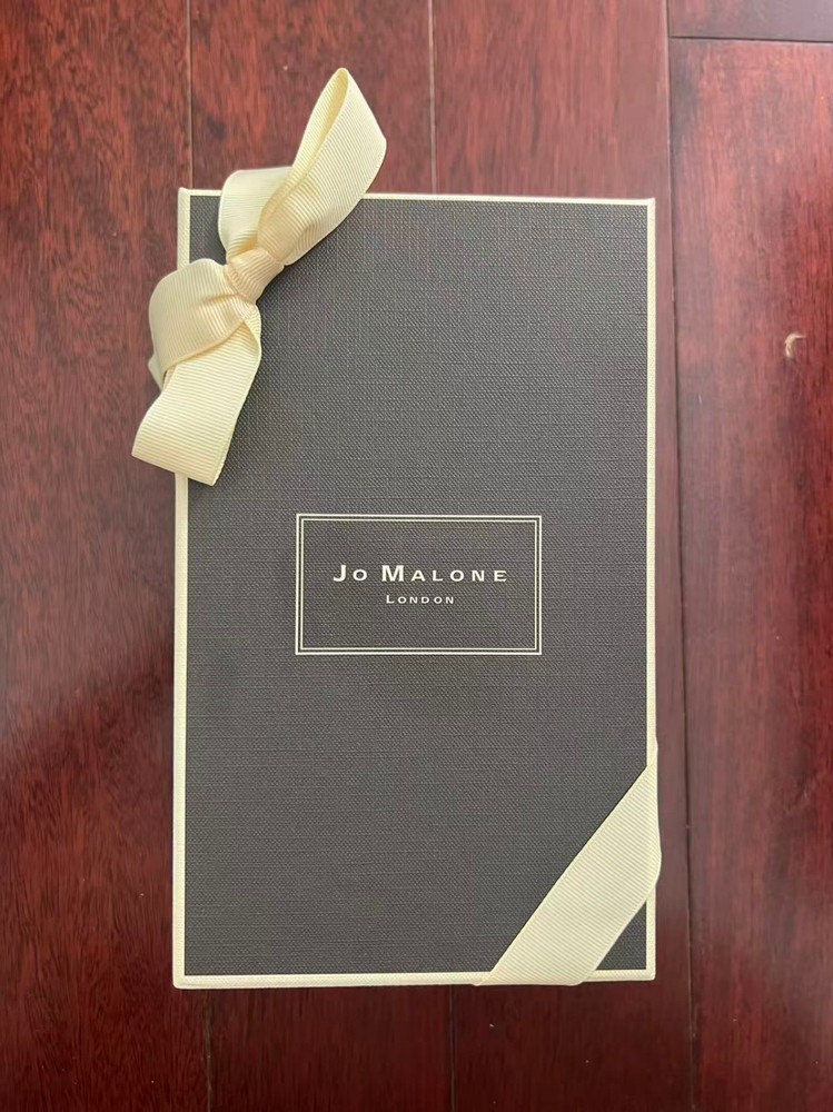New in Box Surround diffuse By Jo Malone multi Scent options 165ml/5.6 fl oz
