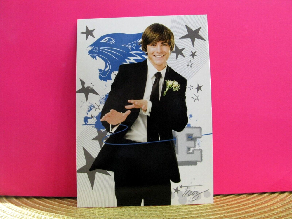 HIGH SCHOOL MUSICAL 3 POSTCARD TROY UK IMPORT.    DISNEY