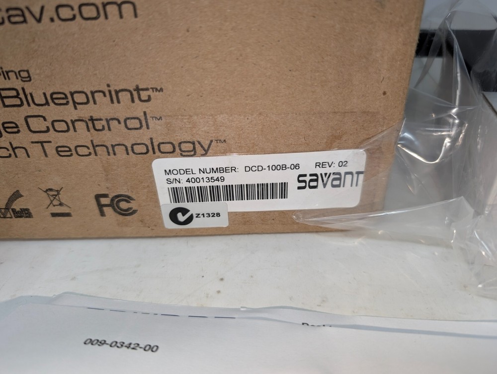 Savant DCD-100B-06 Table Top Charging and Control Dock