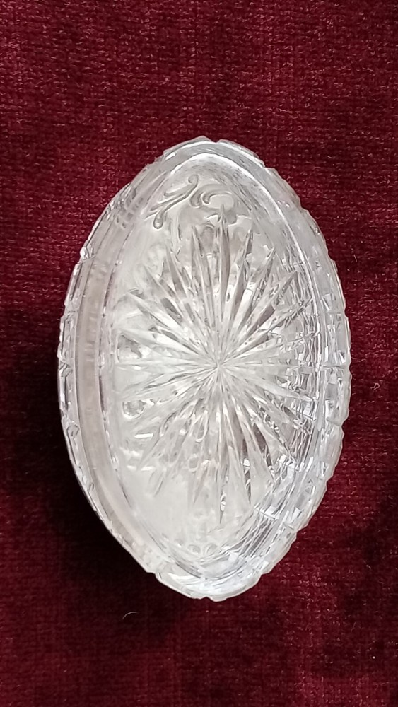 William Comyns Sterling Silver And Cut Glass Trinket Box.