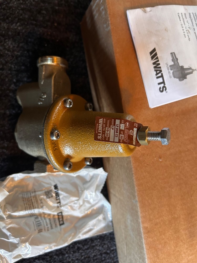 Watts 3/4 LFU5B-LP-Z3 Water Pressure Regulating Valve Lead Free 10-35 PSI