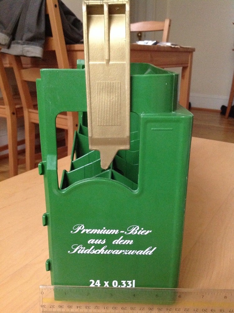Waldhaus Premium Bier Schwarzwald Retractable Handle 12 Bottle Stackable Carrier