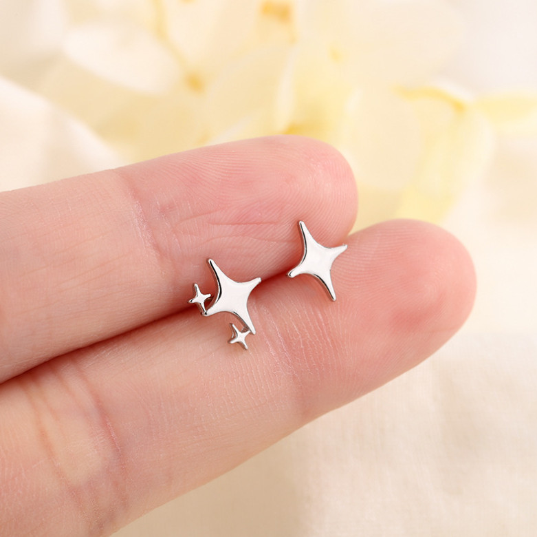 Tiny Stars Ray Silver Titanium Mismatch Stud Earrings