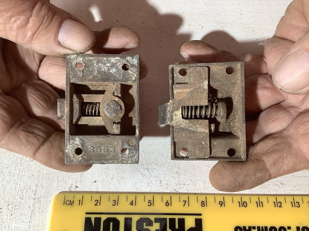 2 x small victorian brass cupboard latches