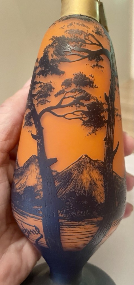 Richard Cameo Glass Perfume Atomizer