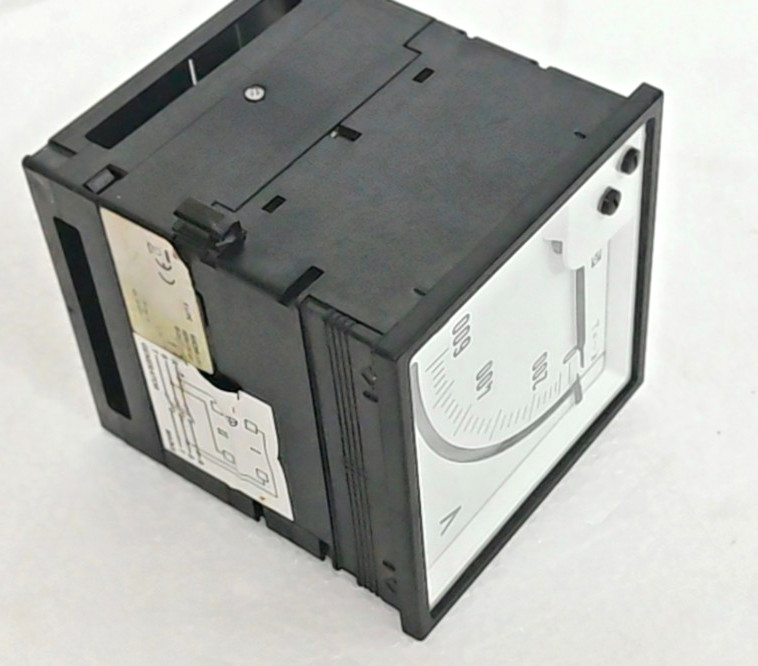 DEIF 2EQ96/2 Analog Double Voltmeter 0-600V Generator/Mains Synchronization