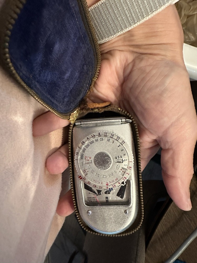 Vintage Sekonic Auto-Leader Model 38 Light Meter
