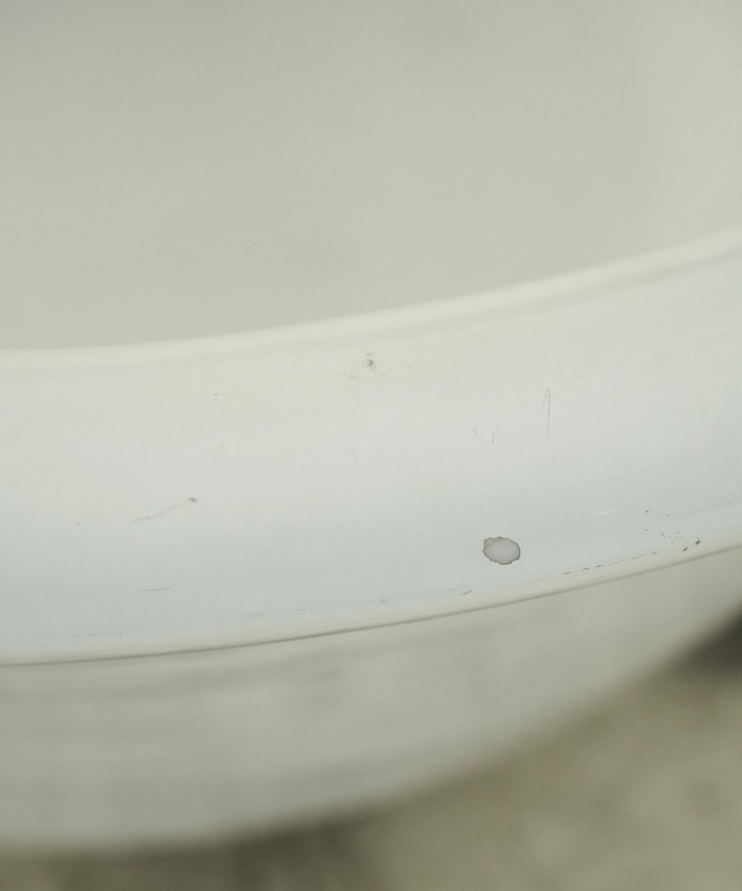 Reclaimed 5 ft. White Earthenware Ceramic Bathtub