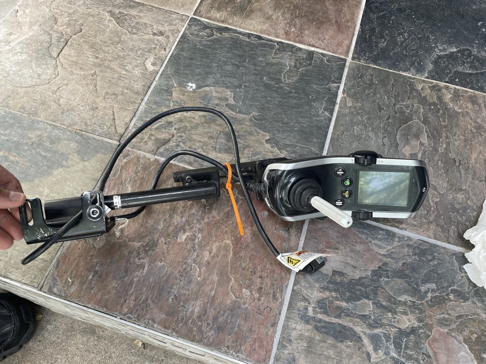 QUANTUM WHEELCHAIR Q-Logic-2 JOYSTICK CONTROLLER