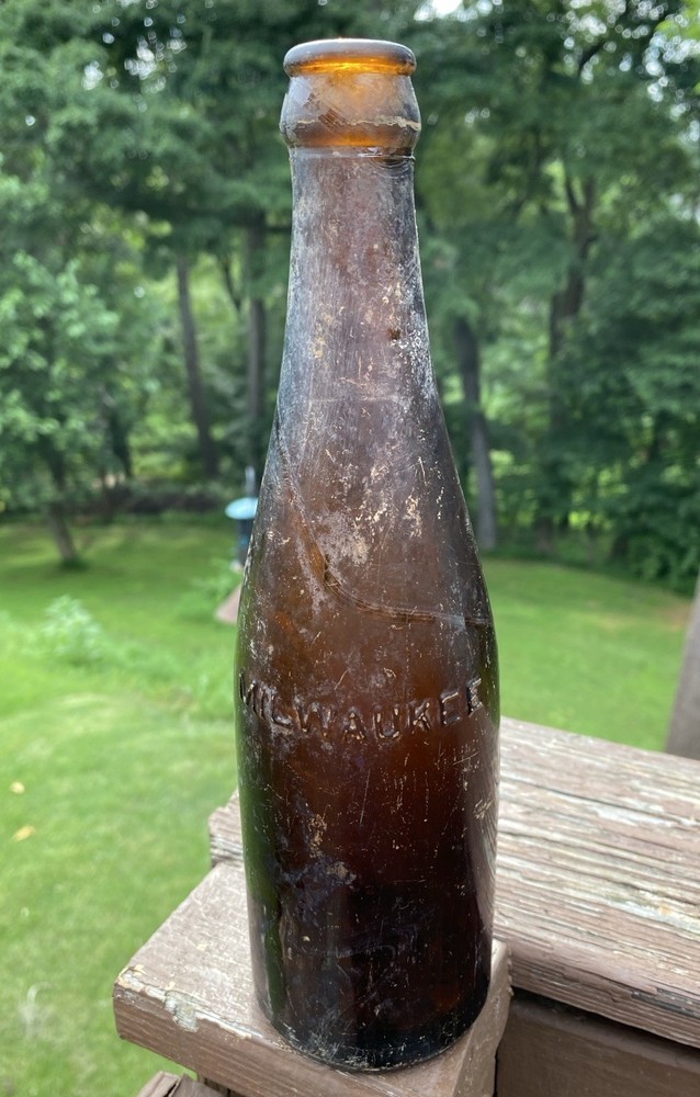 Schlitz Milwaukee WI Beer Bottle