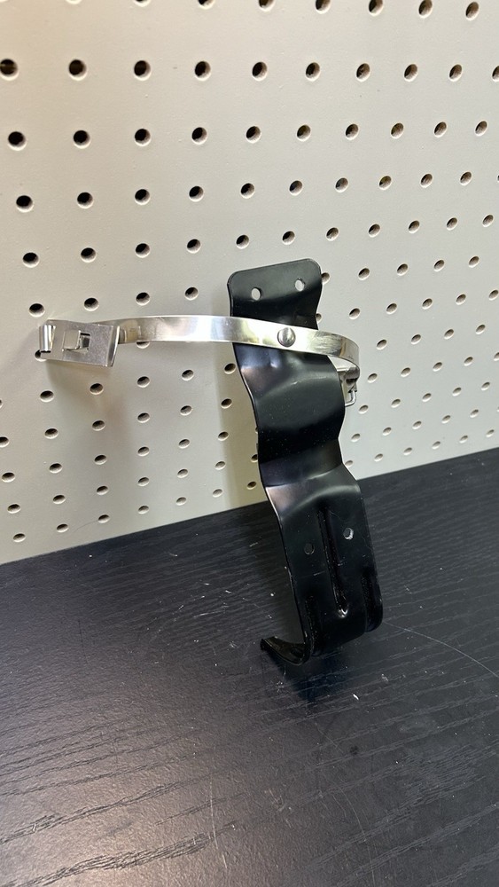 First Alert Fire extinguisher Bracket2