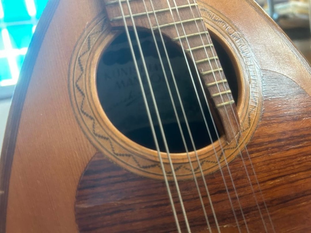 wooden 8 string mandolin