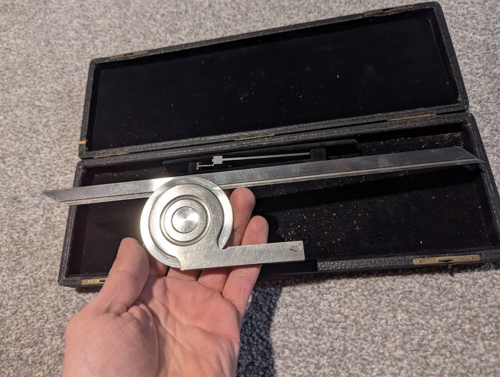Starrett 359 Precision Universal Bevel Vernier Protractor + Case Machinist Tool