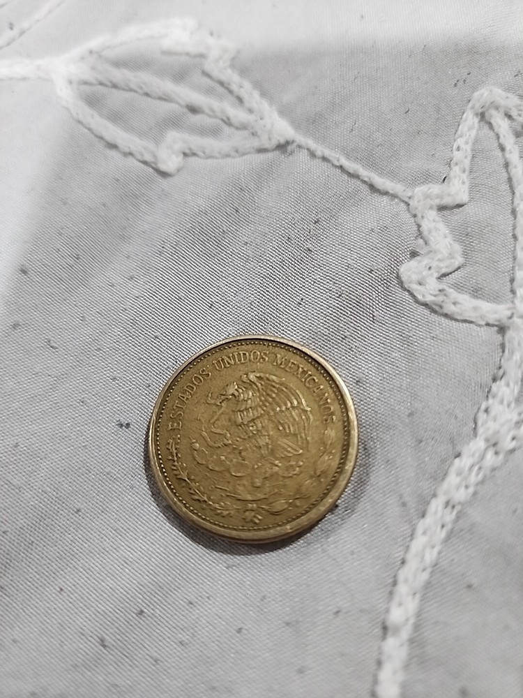 Moneda De 1984 De 100 Pesos