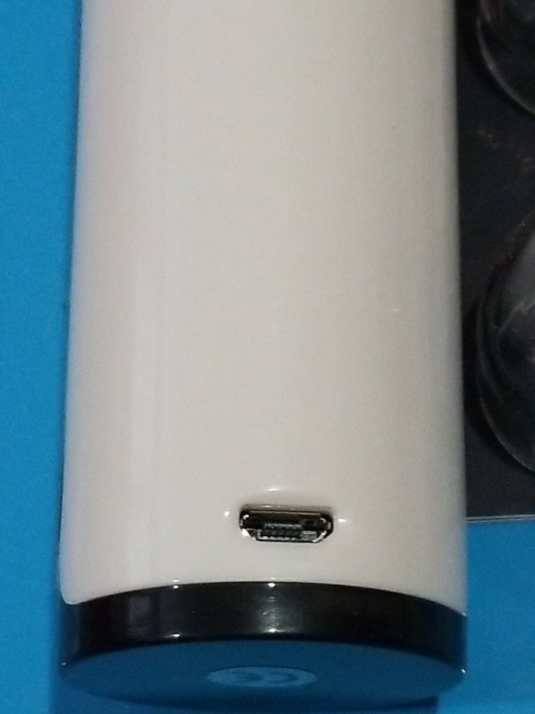 Oveo MICRODERMABRSION DEVICE Skinicure BLACKHEAD REMOVER . OPENED BOX