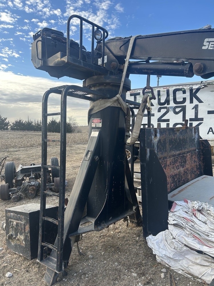 Serco 7000 Log Grapple Attachment with Operator Seat for Excavator