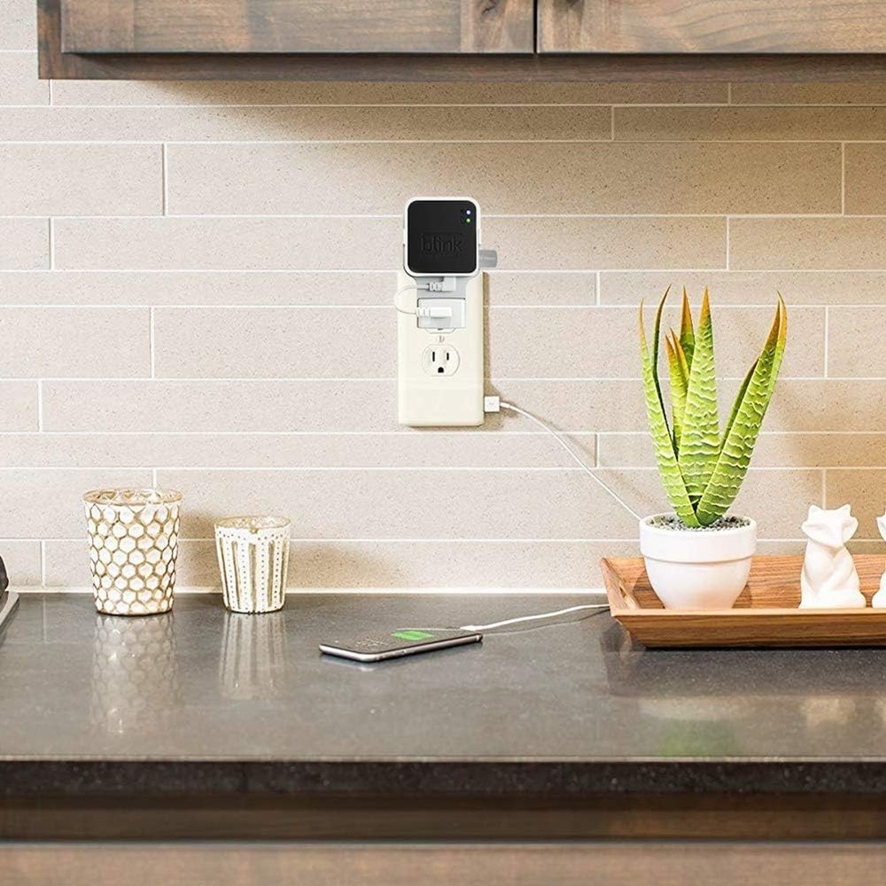 Compact 256GB USB Drive with Wall Mount for Blink Sync Module – Easy Install