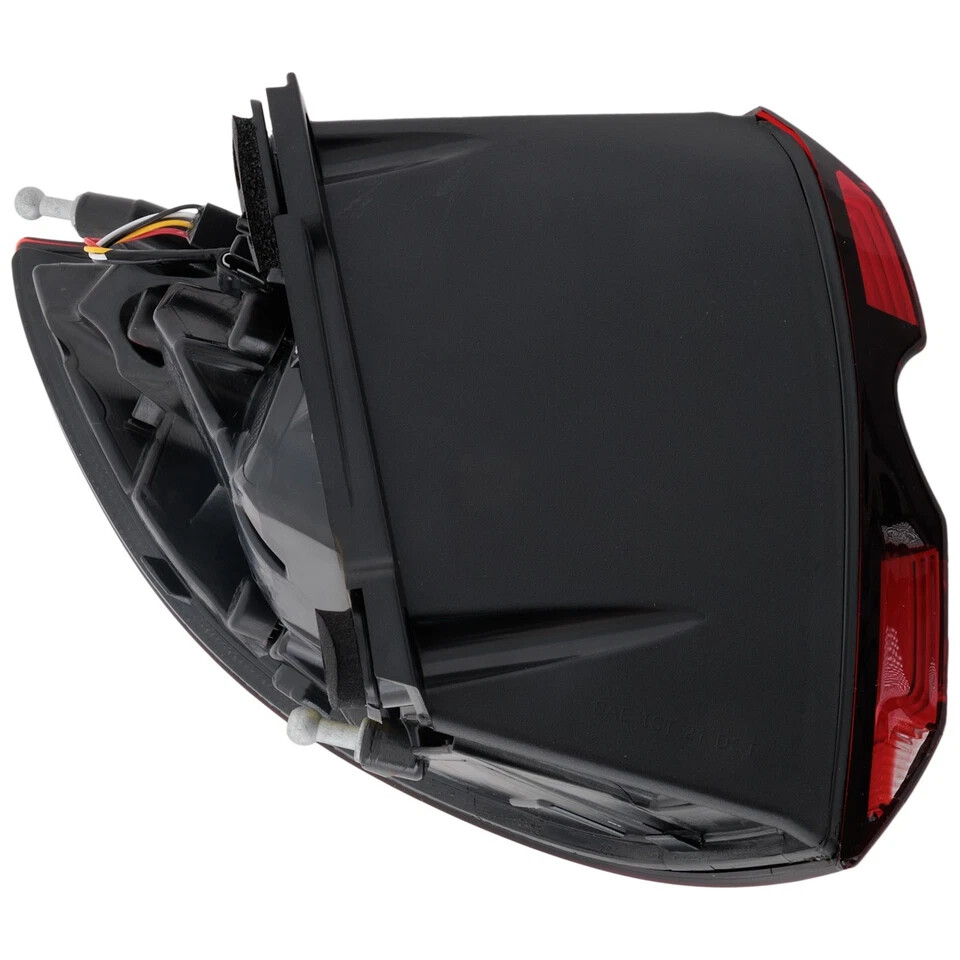 For 2021-2026 Chrysler Pacifica Outer LED Tail Light Right Passenger Side Chrome