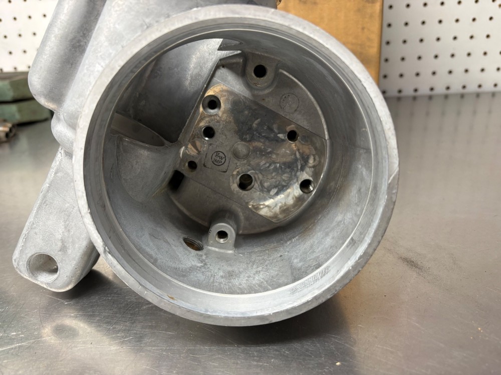 NEW GENUINE MEYERS 15573 Sump Base E46 E47 E57 E57H