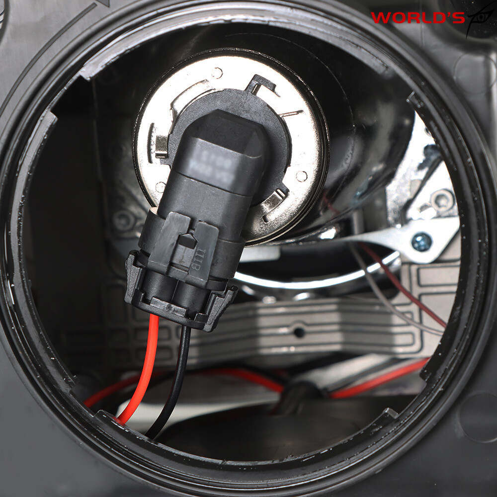 Headlight Set For Chrysler 300 2011-2014 Driver + Passenger Side Halogen Chrome