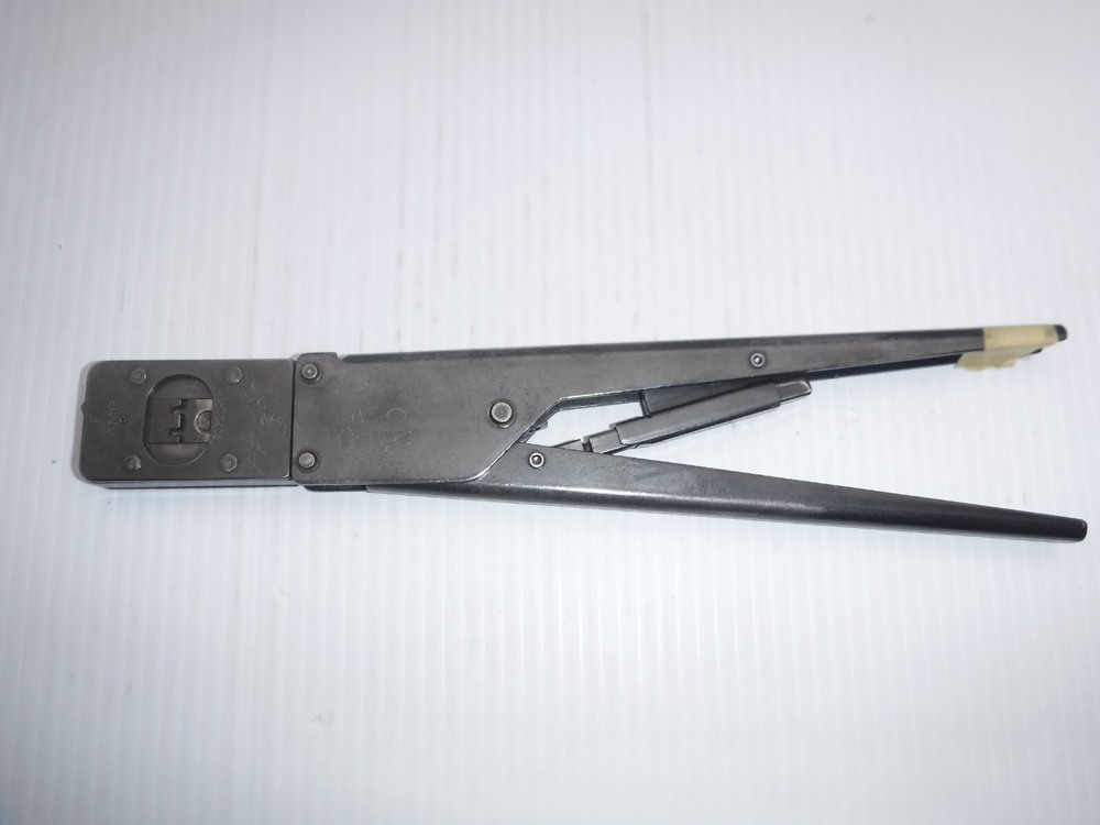 AMP 90302-1 Hand Crimp PP1237