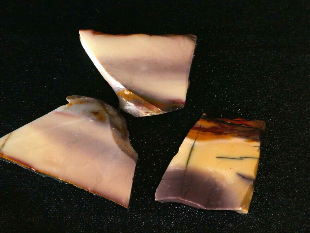 LILIC MOOKAITE JASPER 3small pieces-rough, cabbing - display , science
