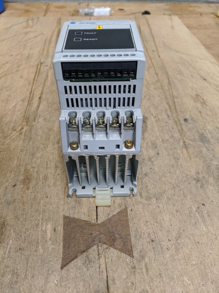 Allen-Bradley 160S-AA03NSF1P1 Controller Series A