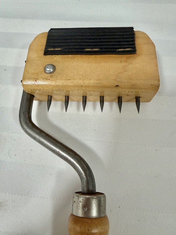 Gooseneck Webbing Stretcher Upholstery Pulling Tool VINTAGE never used