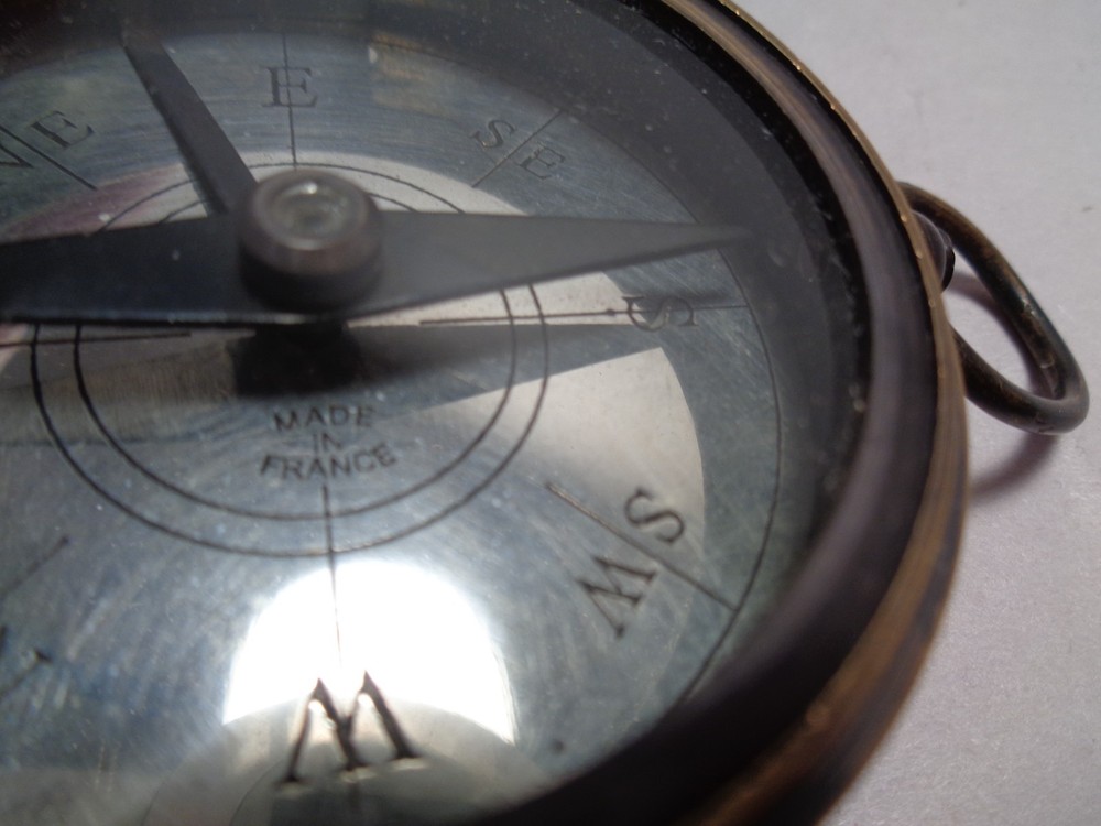 Victorian Trails Pocket Compass CO007 LN. NICE GIFT OR FOR USE! TESTED!!!!