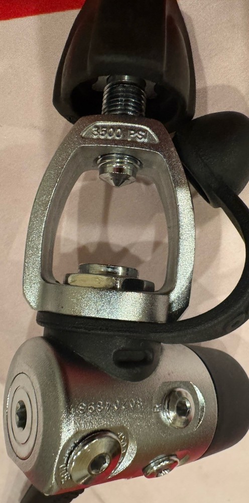 OCEANIC NEO CDX5 SCUBA REGULATOR AWESOME SOLID REG IN NICE CONDITION